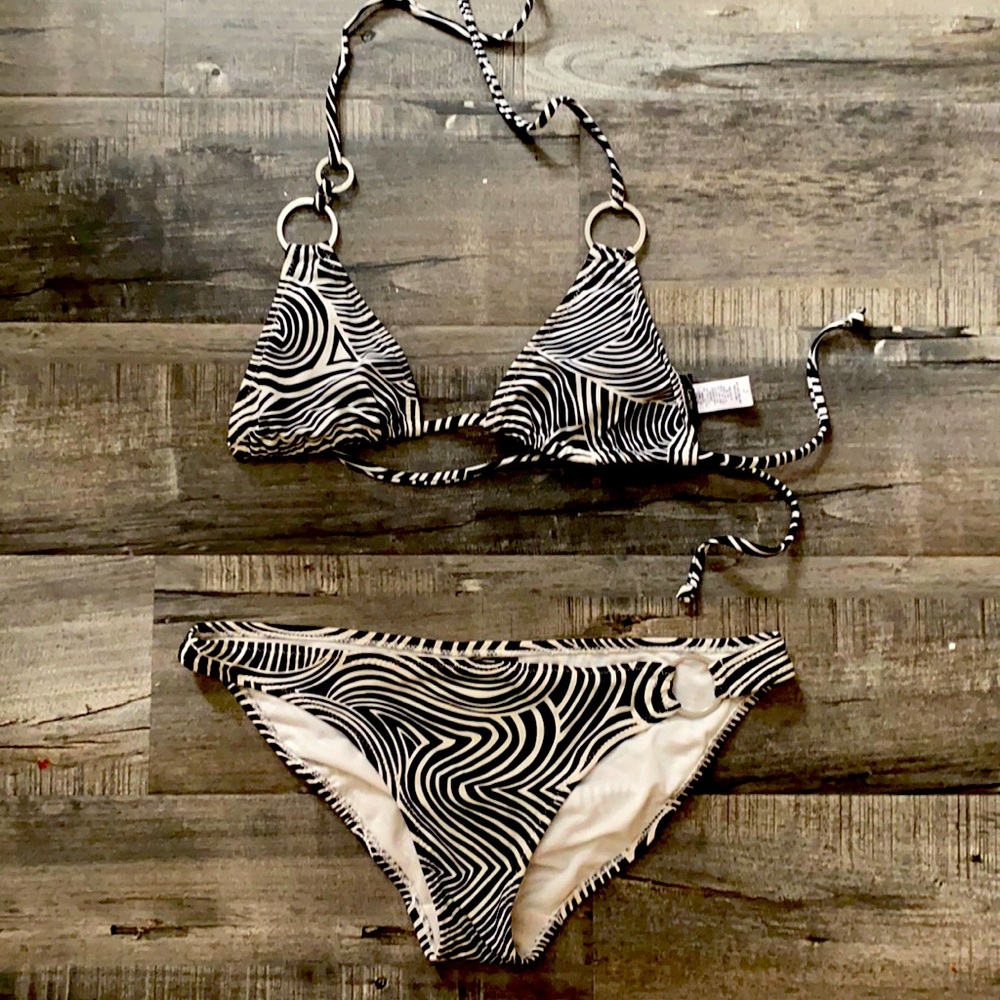 Black and White Triangle Top String Bikini, SZ M